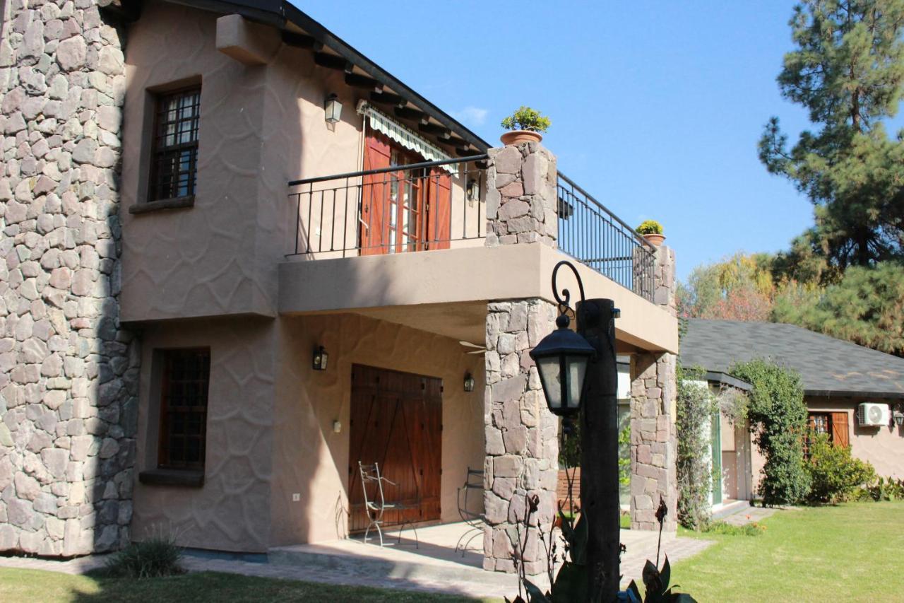 Alto Chacras Cottage Chacras de Coria Esterno foto